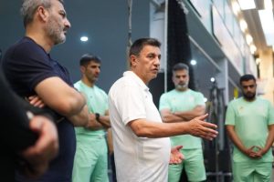 مهدی فرزانه مربی تیم ملی فوتبال