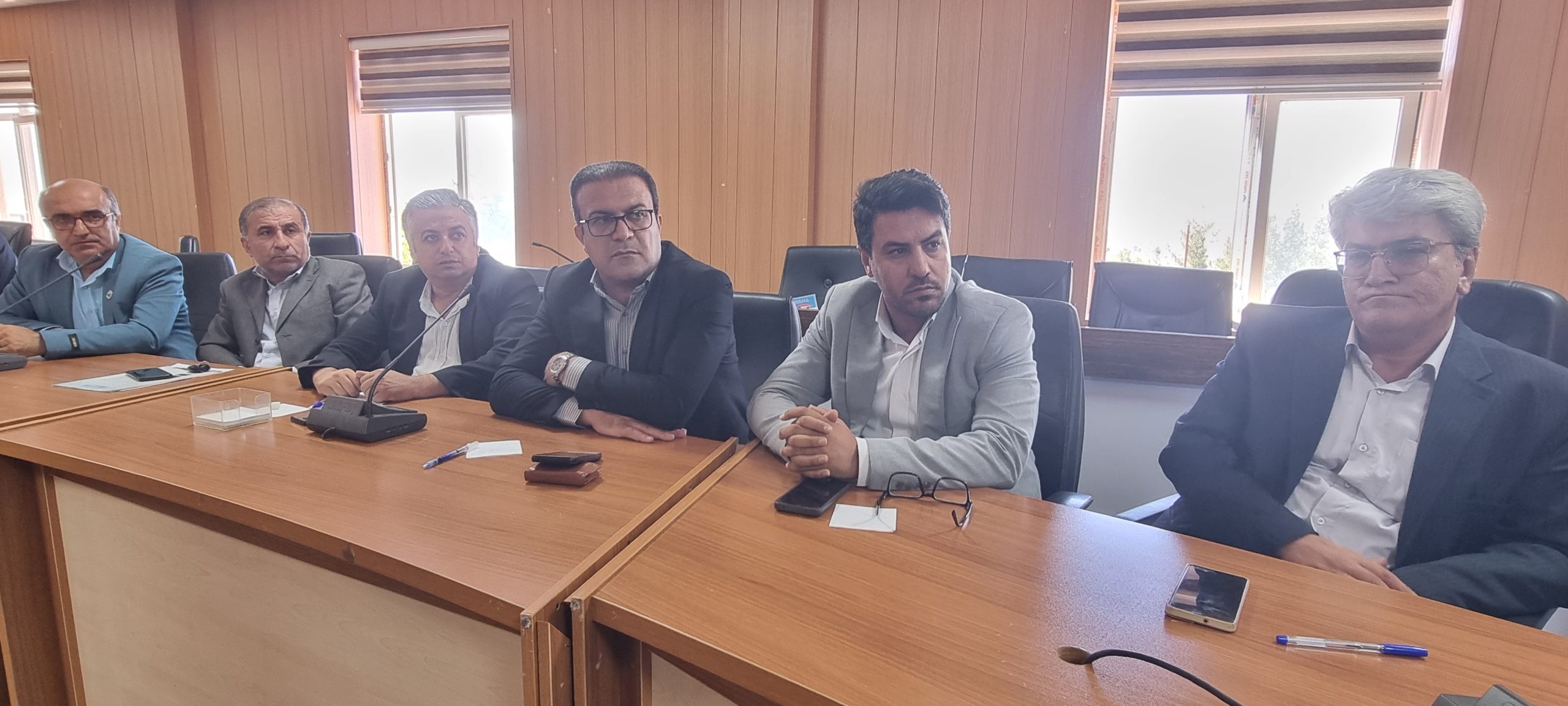 جلسه مدیریت بحران شهرستان دنا