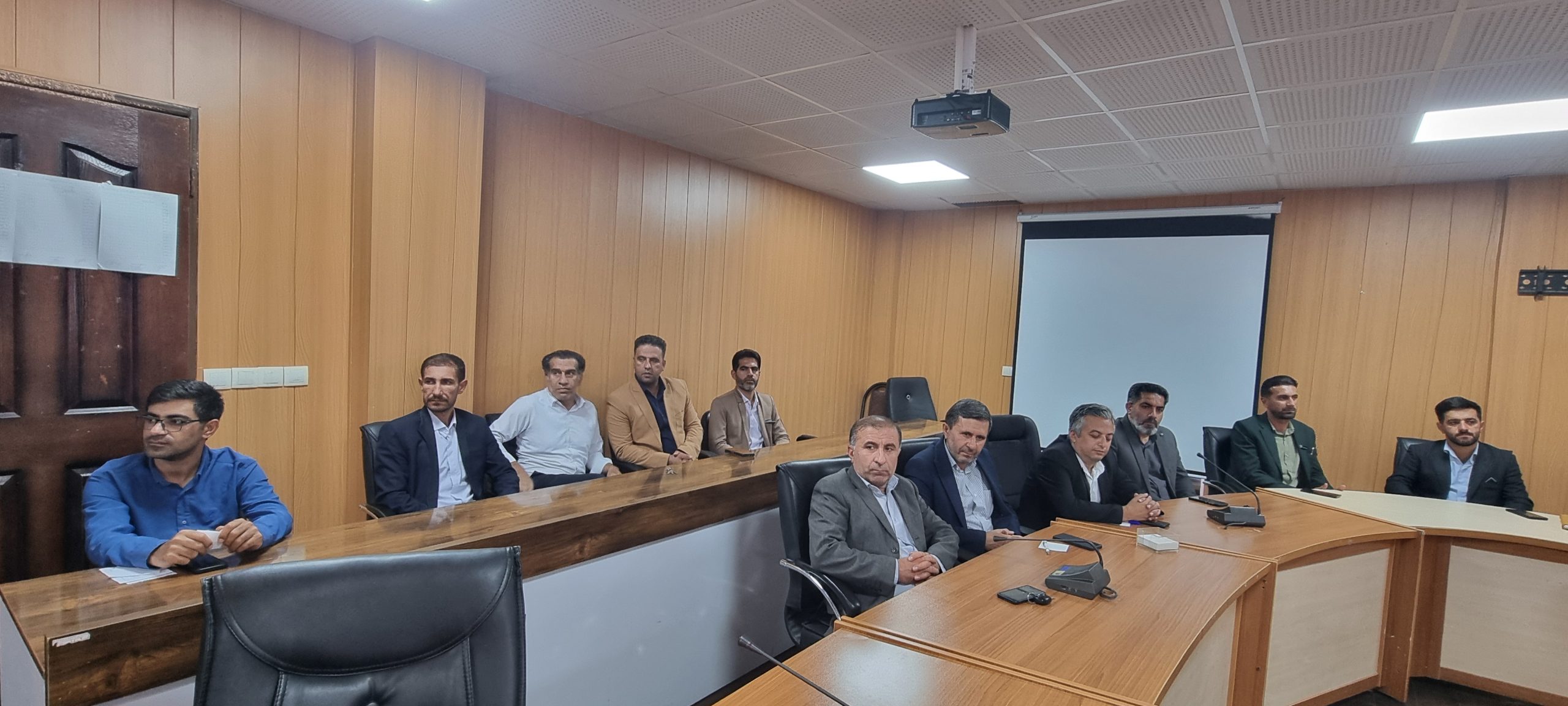 جلسه شورای اداری دنا