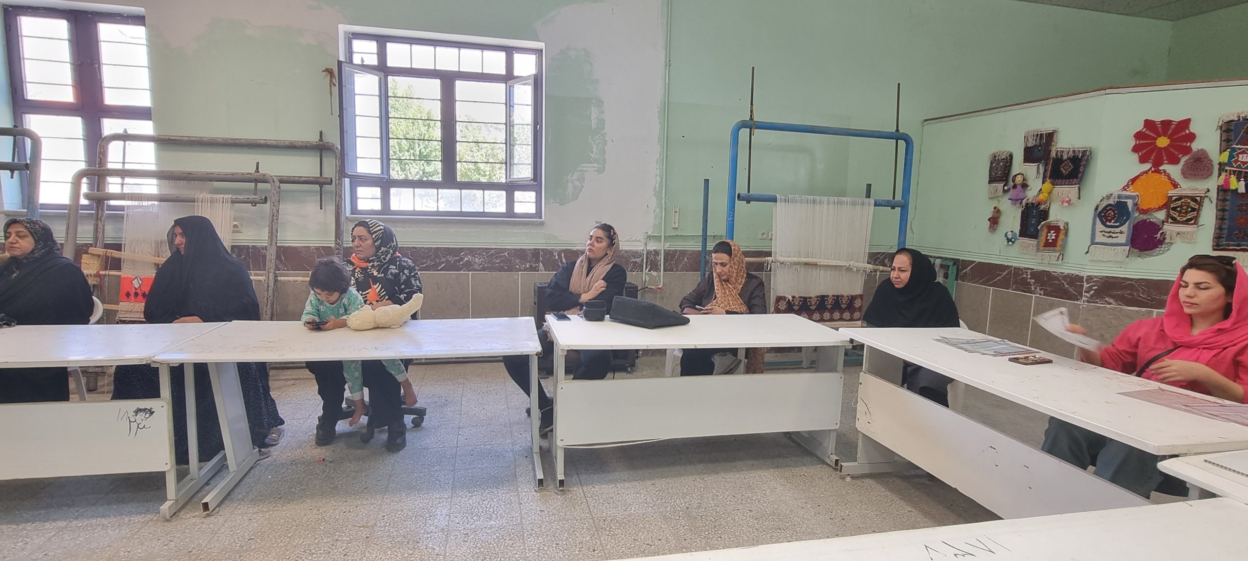 توانمند سازی بانوان دنا