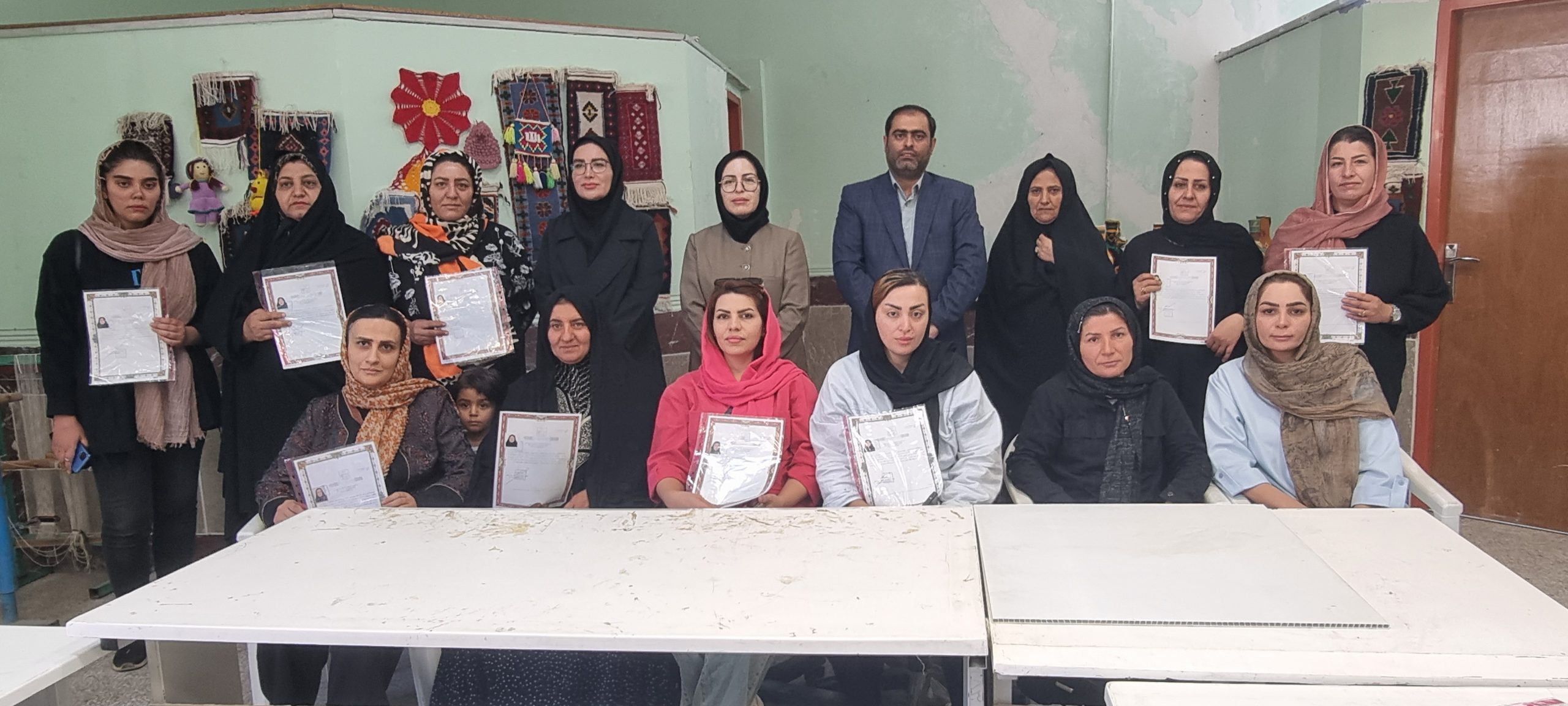 توانمند سازی بانوان دنا